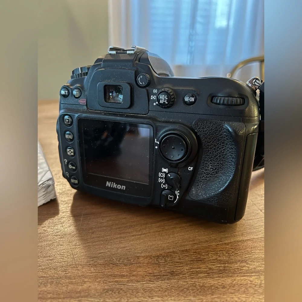 Nikon D200 in wonderful condition, all features still fully operational!